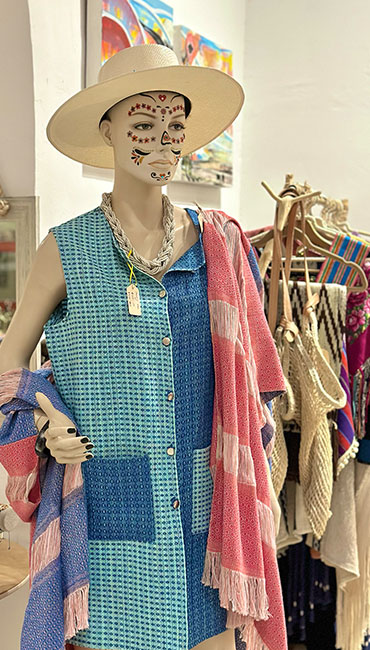 Choya Rose – Custom Furniture